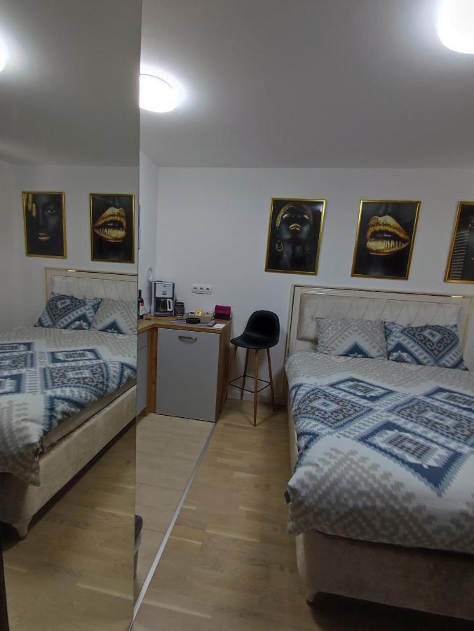 Ferienwohnung Identity By Nights & Smiles Tuzla Exterior foto