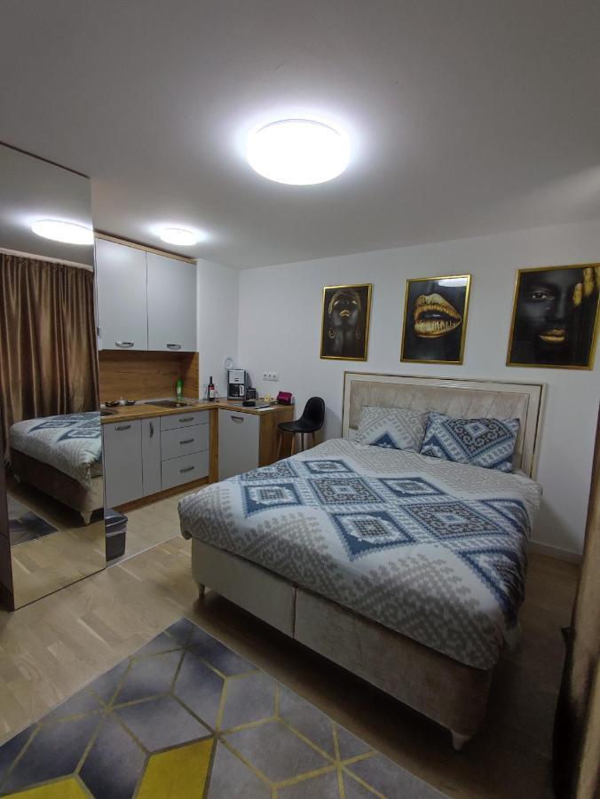 Ferienwohnung Identity By Nights & Smiles Tuzla Exterior foto