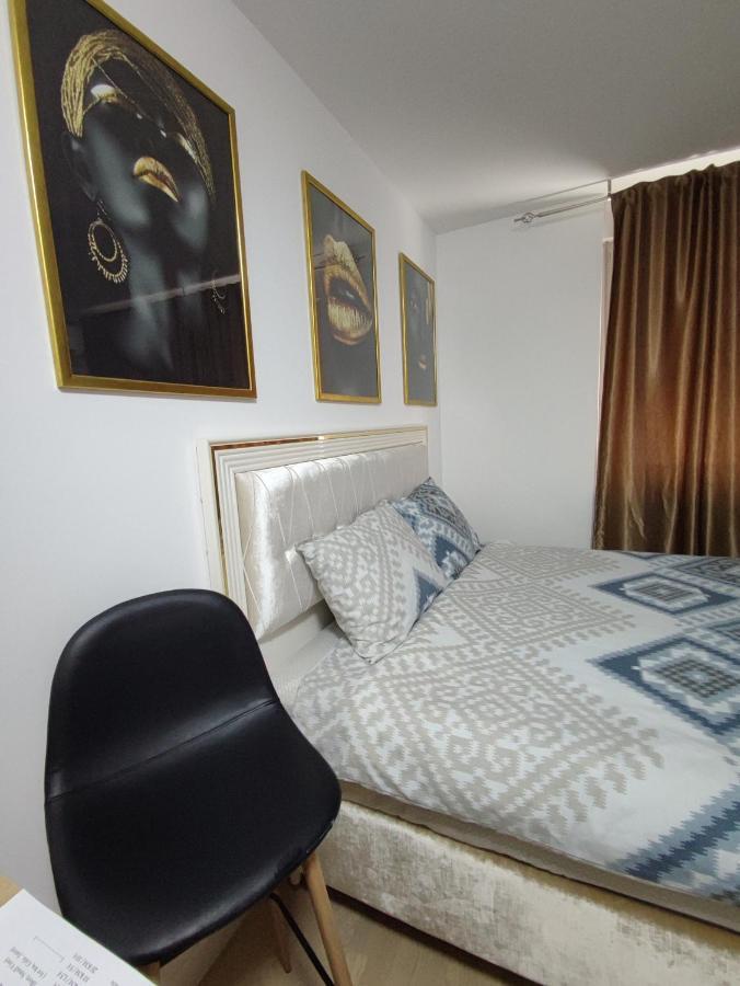 Ferienwohnung Identity By Nights & Smiles Tuzla Exterior foto